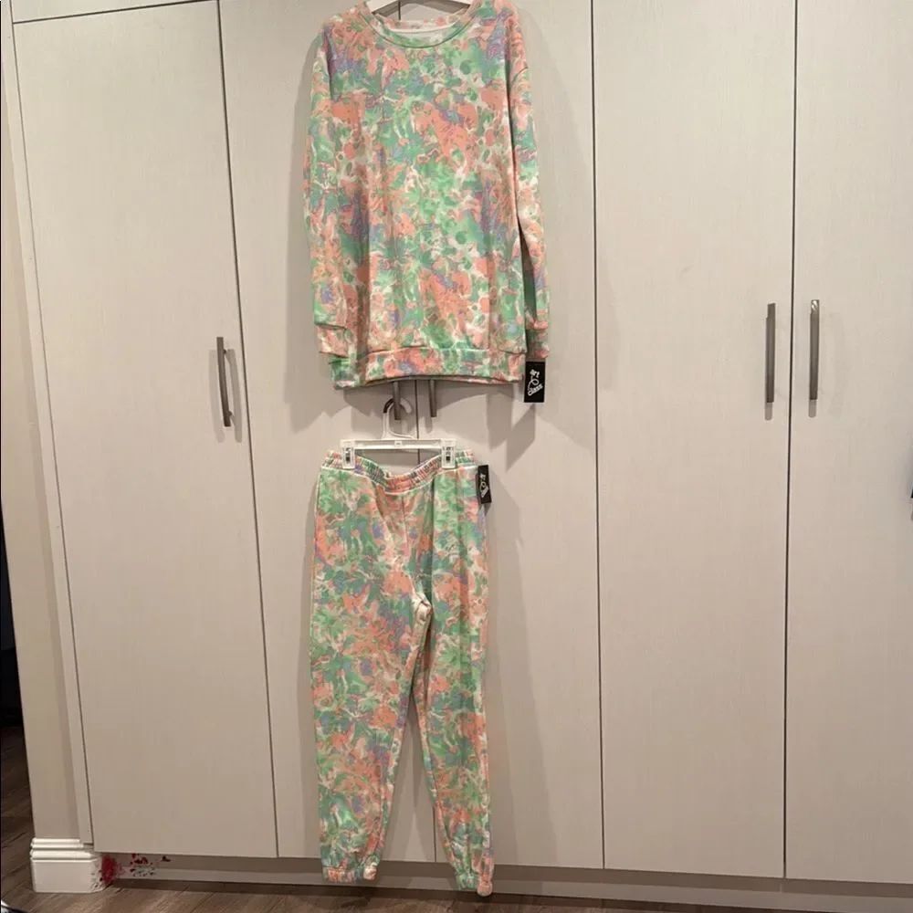Floral Kids  bundle top & bottom